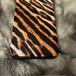 BURGA IPhone 11/XR Phone Case
